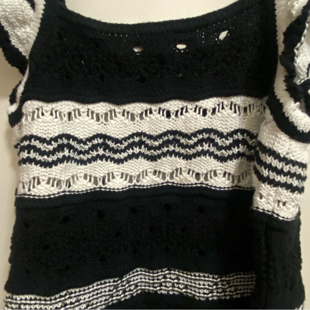 Ann Taylor Loft Womens Crocheted Tank Top XL Black & White Ruffle Sleeve Crochet - Picture 6 of 6